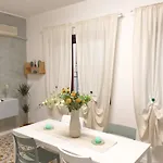 דירה Luxurious Lucia 1 *