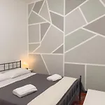 Luxurious Lucia 1 *