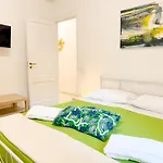 Luxurious Lucia 1 * גיארדיני נאקסוס