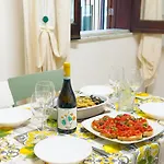 דירה Luxurious Lucia 1